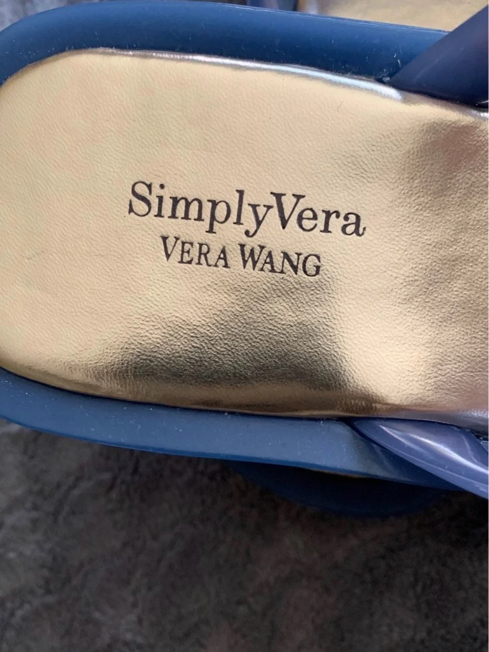 Simply Vera Vera Wang blue thong